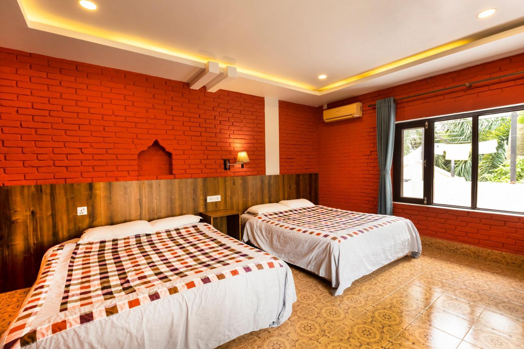 Hotel Parkside & Swimming Pool-Between Greenery And Azure ,Your Perfect Retreat Chitwan Chambre photo